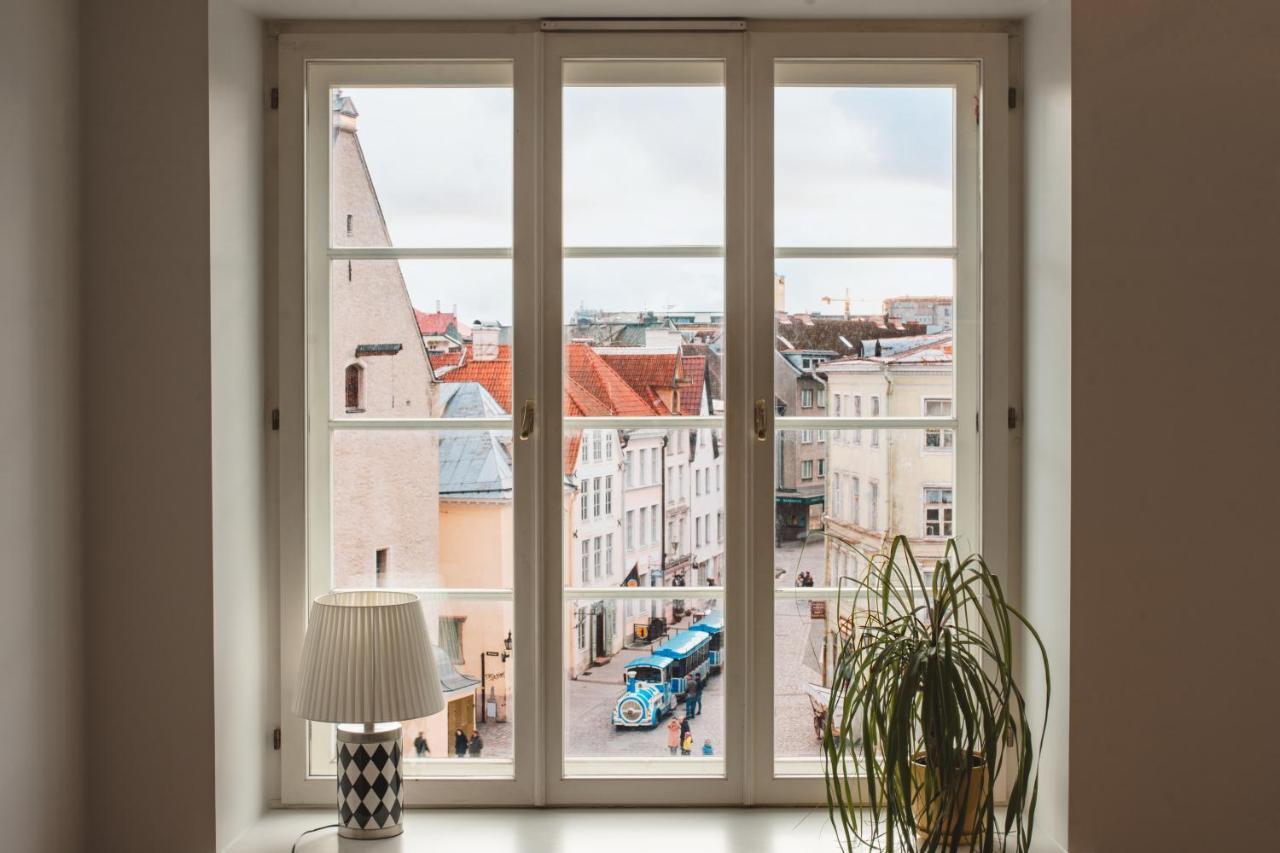 Tallinn City Apartments Old Town Square Bagian luar foto