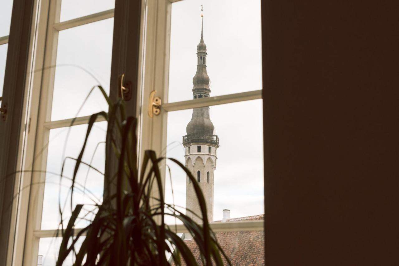 Tallinn City Apartments Old Town Square Bagian luar foto